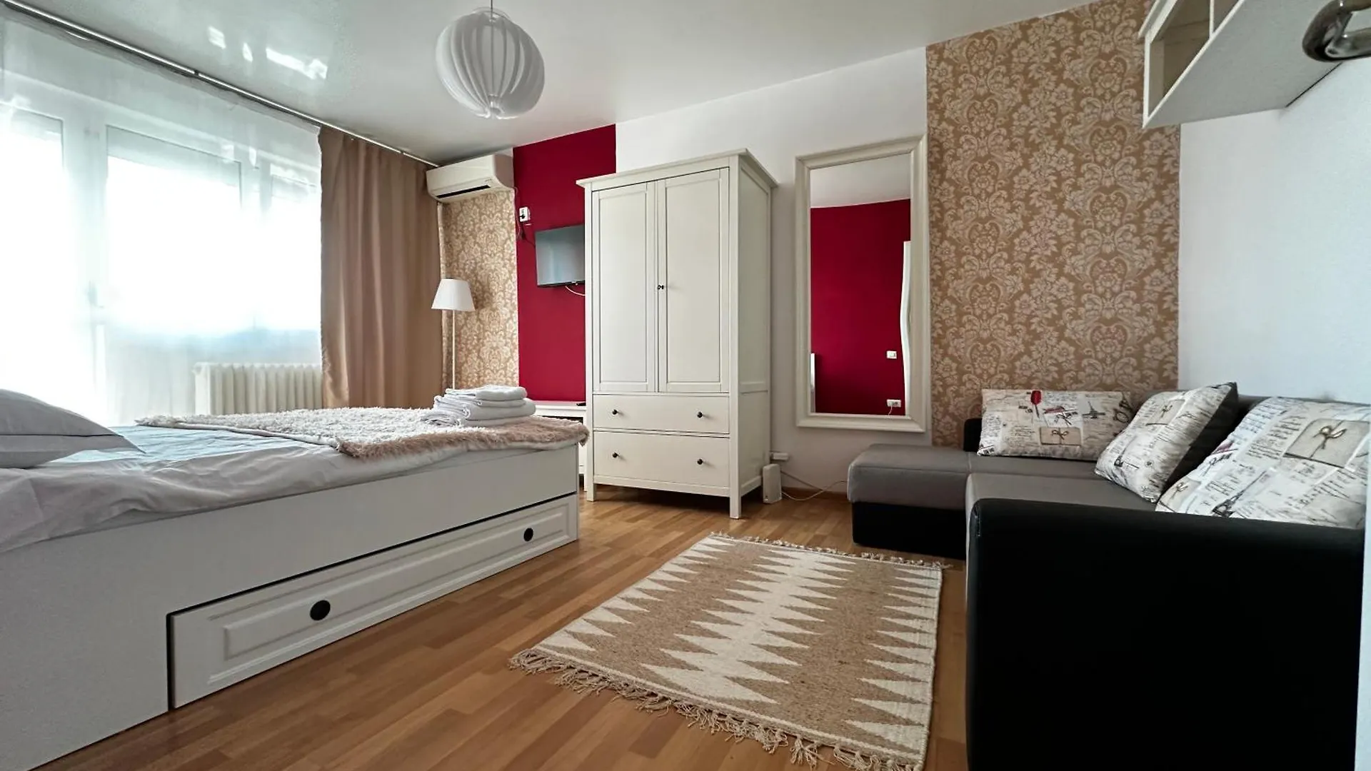 Apartment Le Petit Paris- Central , Dorobanti With A View Bucharest